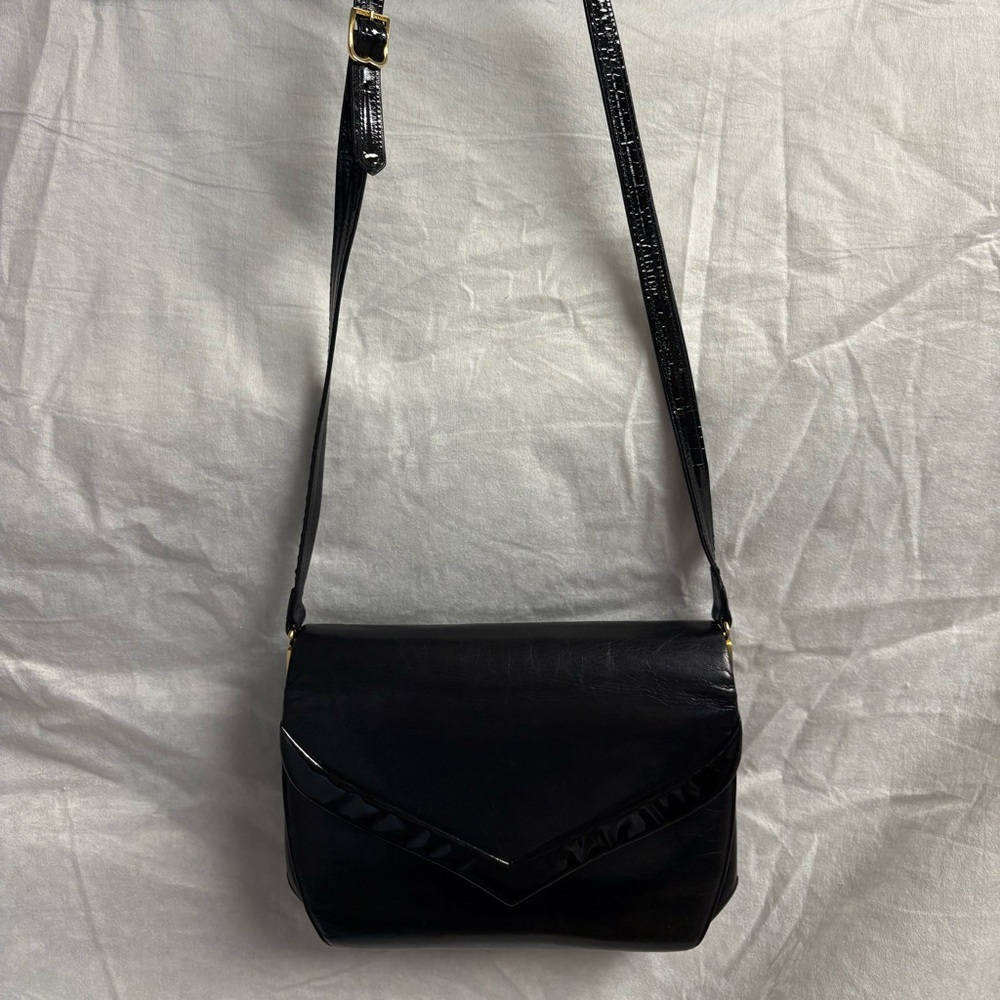 Vintage Bruno Magli clutch/crossover bag